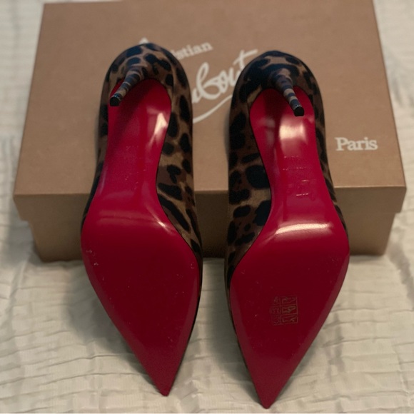 Kate 100 - Picture 3 of 3